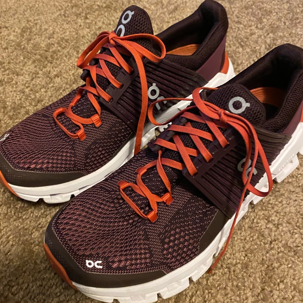 ON Running Shoes Women’s 8.5